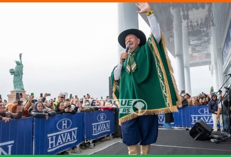 HAVAN Inaugura Megaloja em Tramandaí com Presença de Luciano Hang 10 Tramandaí ganhou, na manhã deste sábado (15), uma nova megaloja da Havan.