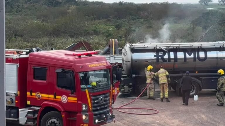Um princípio de incêndio em uma carreta-tanque mobilizou o Corpo de Bombeiros na manhã desta segunda-feira (24), no km 79 da BR-101, em Osório.