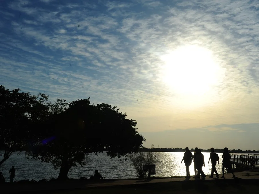 Frente fria chega ao sul do Estado nesta Quinta-feira 1 Instabilidade pode se estender nas regiões centro e leste do RS; Porto Alegre terá dia quente, mas com risco de chuva à noite.