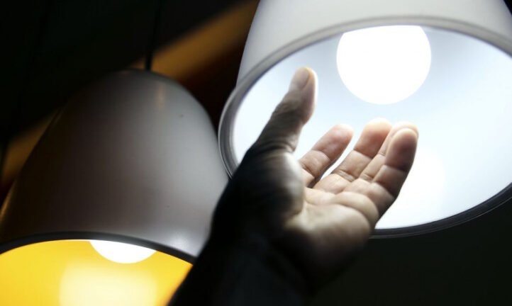 Aneel mantém bandeira amarela na conta de luz durante setembro