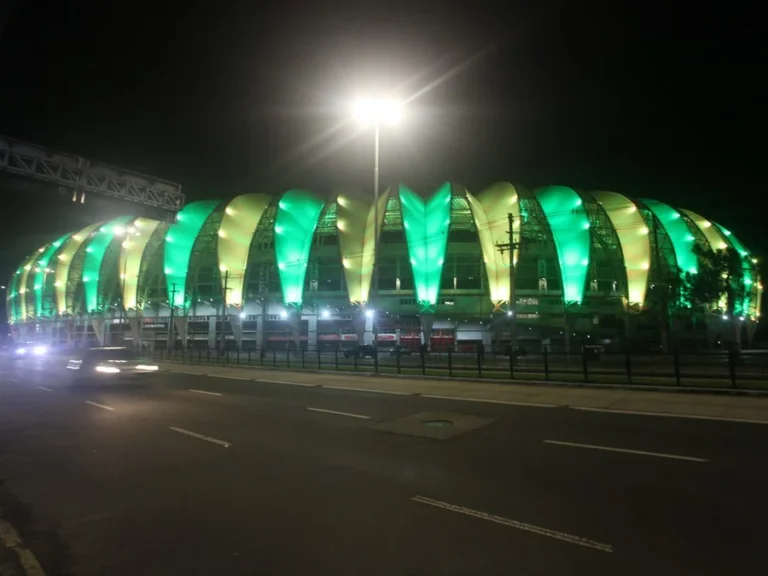 Sede de Sete Partidas, Beira-Rio recebe Iluminação para a Copa do Mundo Feminina 2027 11 Estádio foi confirmado para receber seis jogos da fase de grupos e um nas oitavas de final do campeonato.