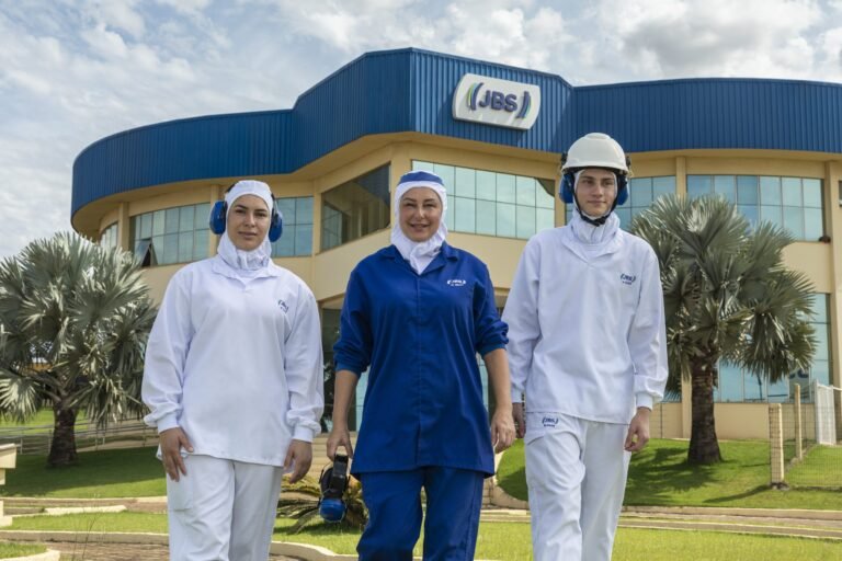 JBS tem mais de 315 vagas abertas no Rio Grande do Sul 13 Oportunidades estão distribuídas em diferentes unidades no estado; a maioria das vagas não exige experiência prévia.