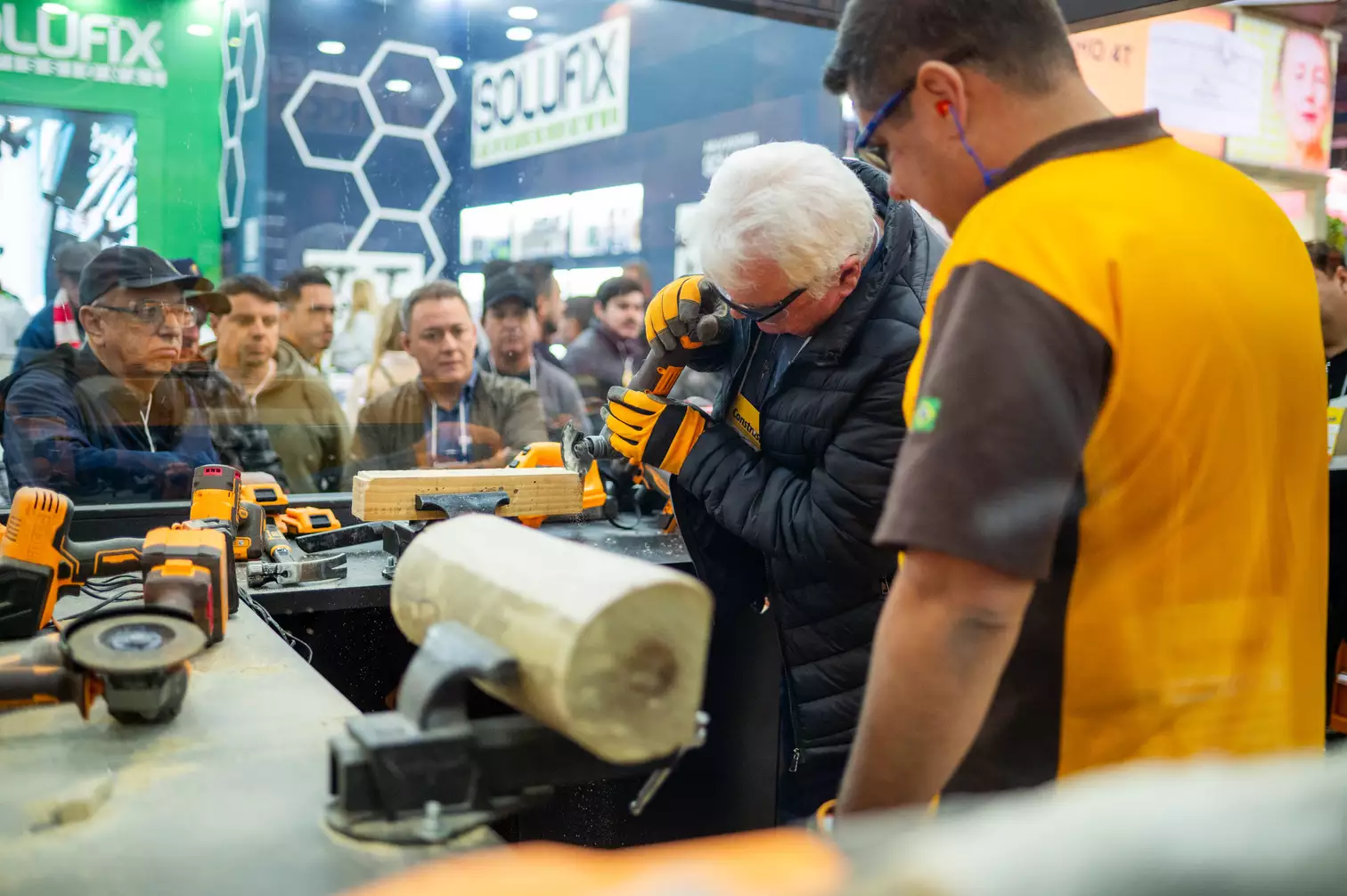 27ª Construsul começa na terça-feira (4) com mais de 300 expositores, 50 horas de conteúdo e estreia da Rodada de Negócios 1 A 27ª Construsul – Feira Internacional da Construção inicia nesta terça-feira (4), no Centro de Eventos FIERGS, em Porto Alegre, consolidando-se como o maior encontro da construção civil do Sul do país.
