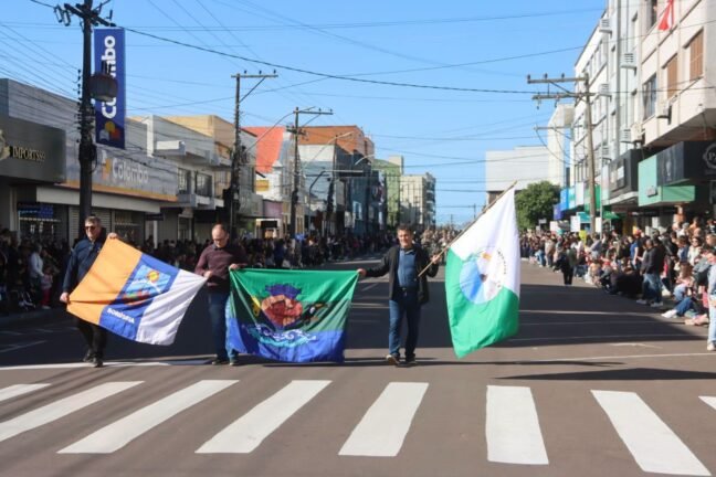 DESFILE CÍVICO COM PARTICIPAÇÃO DE BANDAS MARCIAIS FESTEJA O DIA DA INDEPENDÊNCIA EM OSÓRIO 14 794516487 1797844588298600 4381637137039536195 n 2