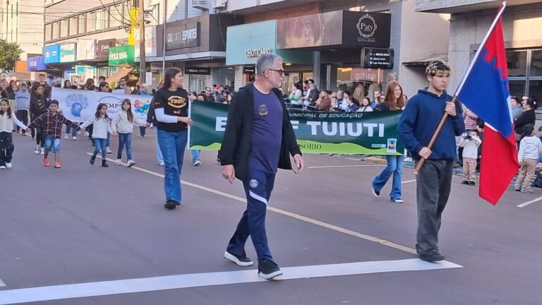 DESFILE CÍVICO COM PARTICIPAÇÃO DE BANDAS MARCIAIS FESTEJA O DIA DA INDEPENDÊNCIA EM OSÓRIO 22 797888832 1585732583095747 4979638998606593624 n 2