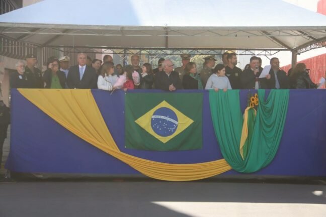 DESFILE CÍVICO COM PARTICIPAÇÃO DE BANDAS MARCIAIS FESTEJA O DIA DA INDEPENDÊNCIA EM OSÓRIO 2 800066266 1749162166355377 2910719517917873711 n