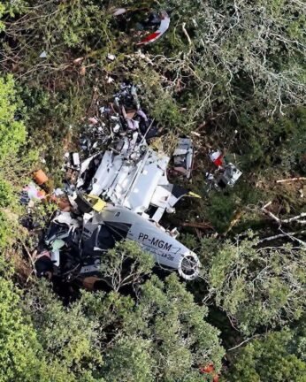 IMAGENS MOSTRAM LOCAL ONDE HELICÓPTERO QUE TRANSPORTAVA O CANTOR RICK FOI ENCONTRADO 2 818714071 1132785082610129 8722413255878953194 n