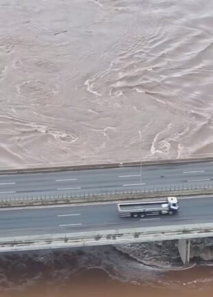 Rio Taquari começa a baixar no Vale após atingir pico de 23 metros na manhã desta Quarta-feira 3 825644204 1790277482012024 715186024648930203 n