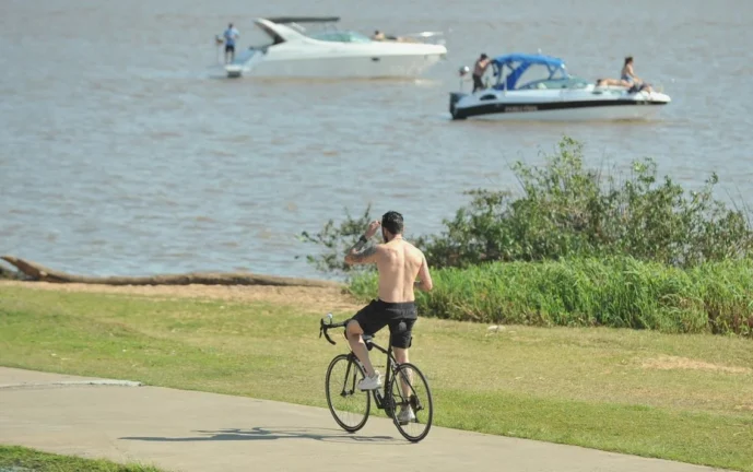 Domingo de calor eleva temperatura acima dos 30ºC em ao menos 30 municípios gaúchos