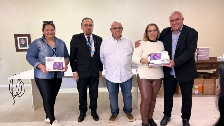 PREFEITURA DE OSÓRIO ADQUIRE 70 TABLETS PARA OS AGENTES COMUNITÁRIOS DE SAÚDE