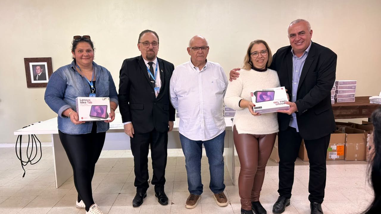 A Prefeitura de Osório, por meio da Secretaria Municipal de Saúde, fez a aquisição de 70 tablets, no valor total de R$ 173.810,00 mil, para a qualificação dos serviços da secretaria.
