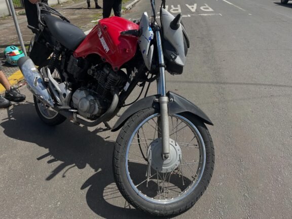 Colisão entre carro e motocicleta deixa motoboy ferido no centro de Osório 2 848712652 18168810859479240 3197395591541416054 n 1