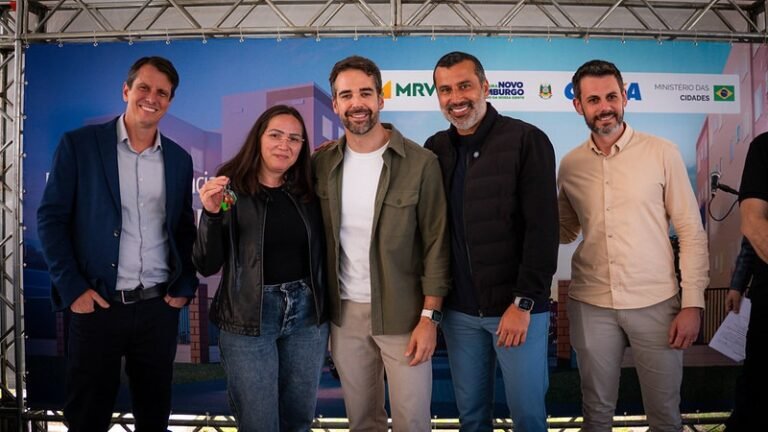 Programa Porta de Entrada no RS é concluído com entrega de moradia para 117 famílias de Novo Hamburgo