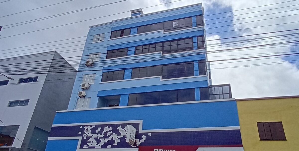 Apartamento à Venda com dois dormitórios no Centro de Osório
