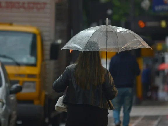 Chuva persiste no RS nesta Terça-feira e tempo não deve firmar até o fim da semana