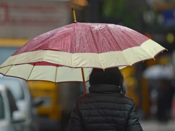 Baixa pressão provoca chuva e mantém instabilidade no RS neste Sábado