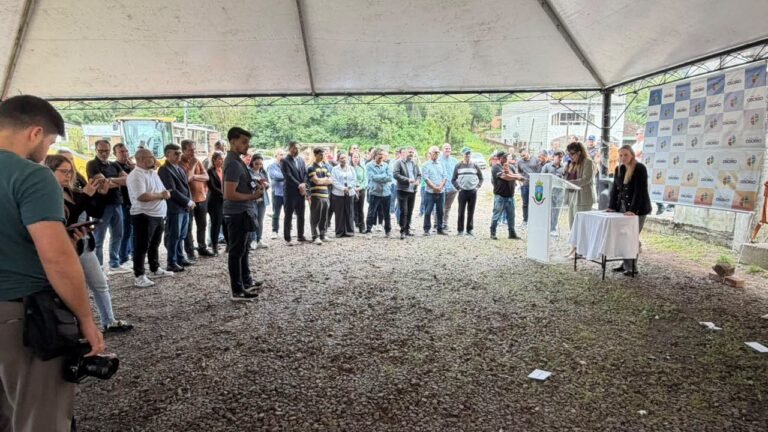 com presenca do vice governador do estado prefeitura de osorio da inicio a duplicacao da e 11