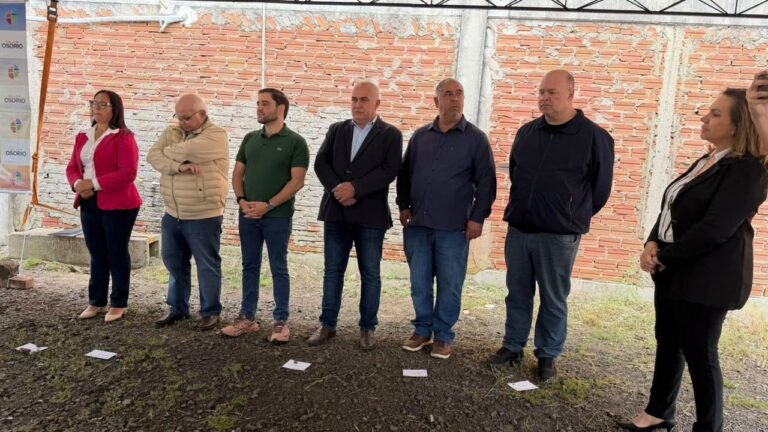 com presenca do vice governador do estado prefeitura de osorio da inicio a duplicacao da e 15