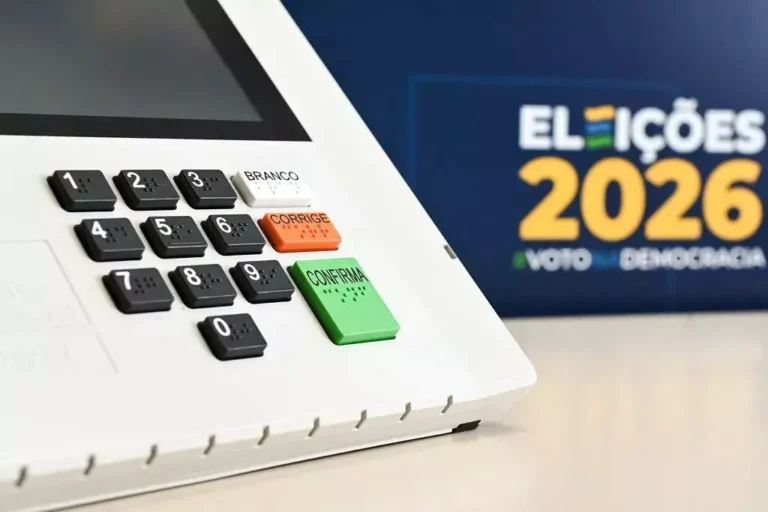 contabilizacao de votos e pausada pelo tribunal superior eleitoral em funcao do adiamento