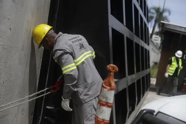 prefeitura de porto alegre simula fechamento de comportas em caso de inundacao do guaiba 4