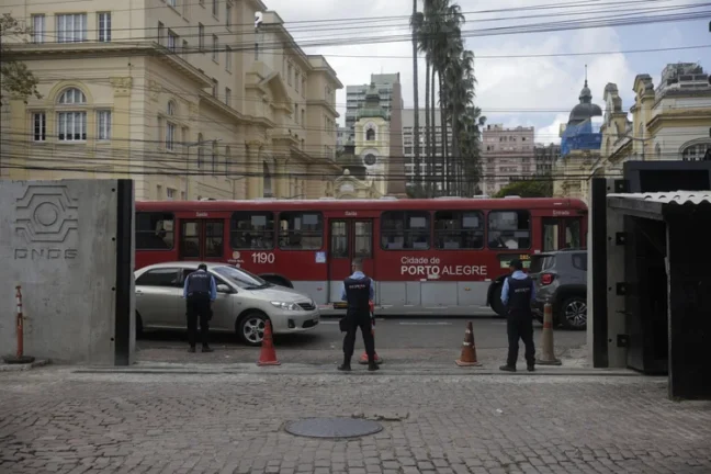 prefeitura de porto alegre simula fechamento de comportas em caso de inundacao do guaiba 5