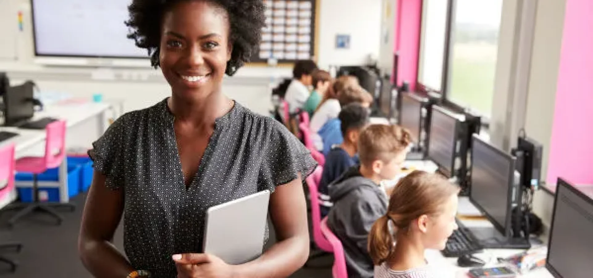 O Dia do Professor é celebrado no Brasil em 15 de outubro.
Crédito da Imagem: Shutterstock
