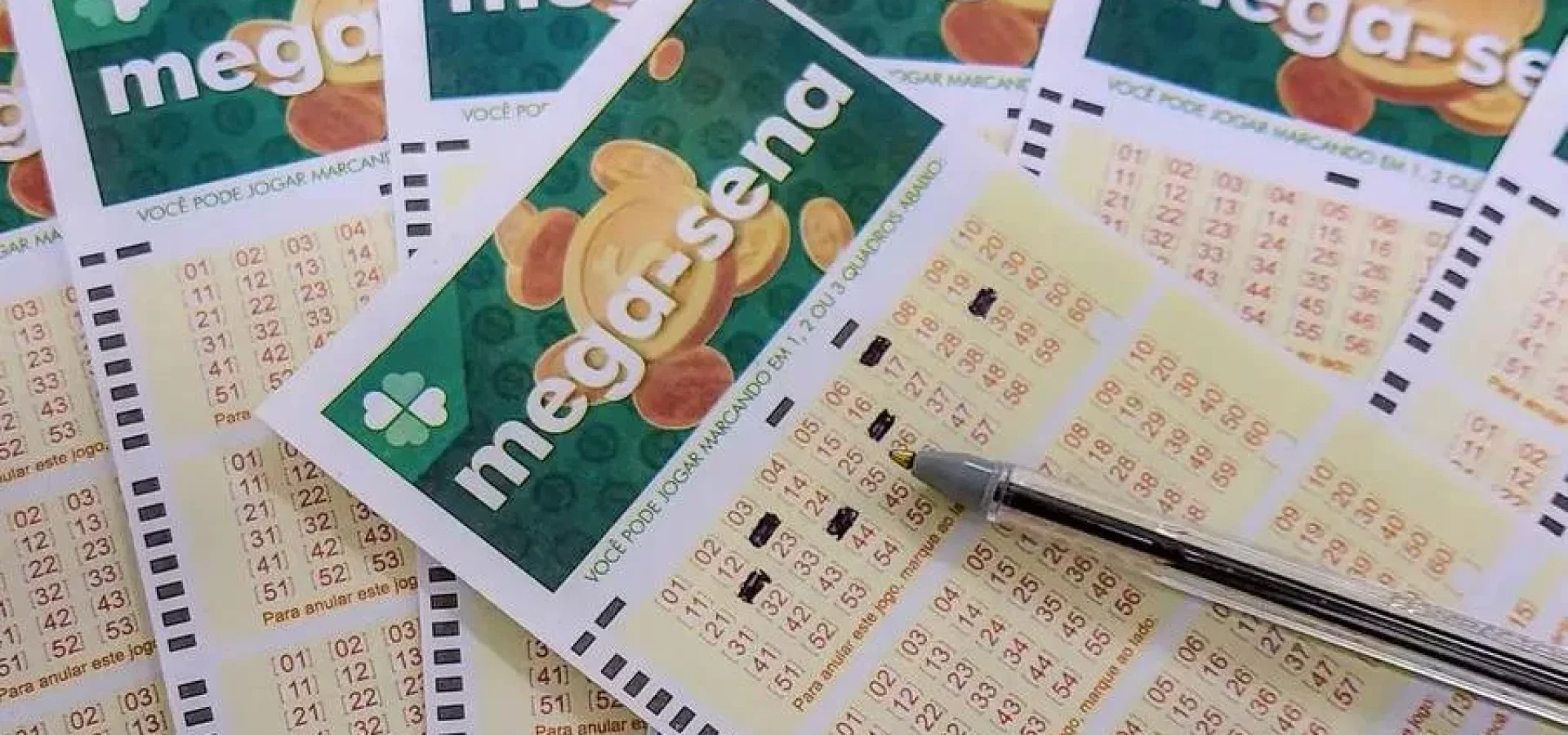 As seis dezenas do concurso 2.698 serão sorteadas, a partir das 20h | Foto: Rafa Neddermeyer / Agência Brasil / CP