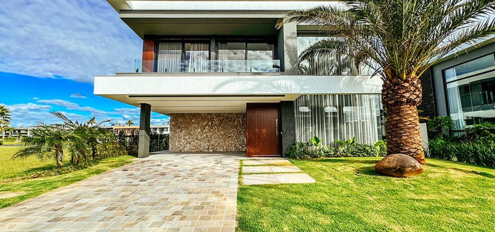 22807533-2f39-4576-9ded-0d22a7ba751d