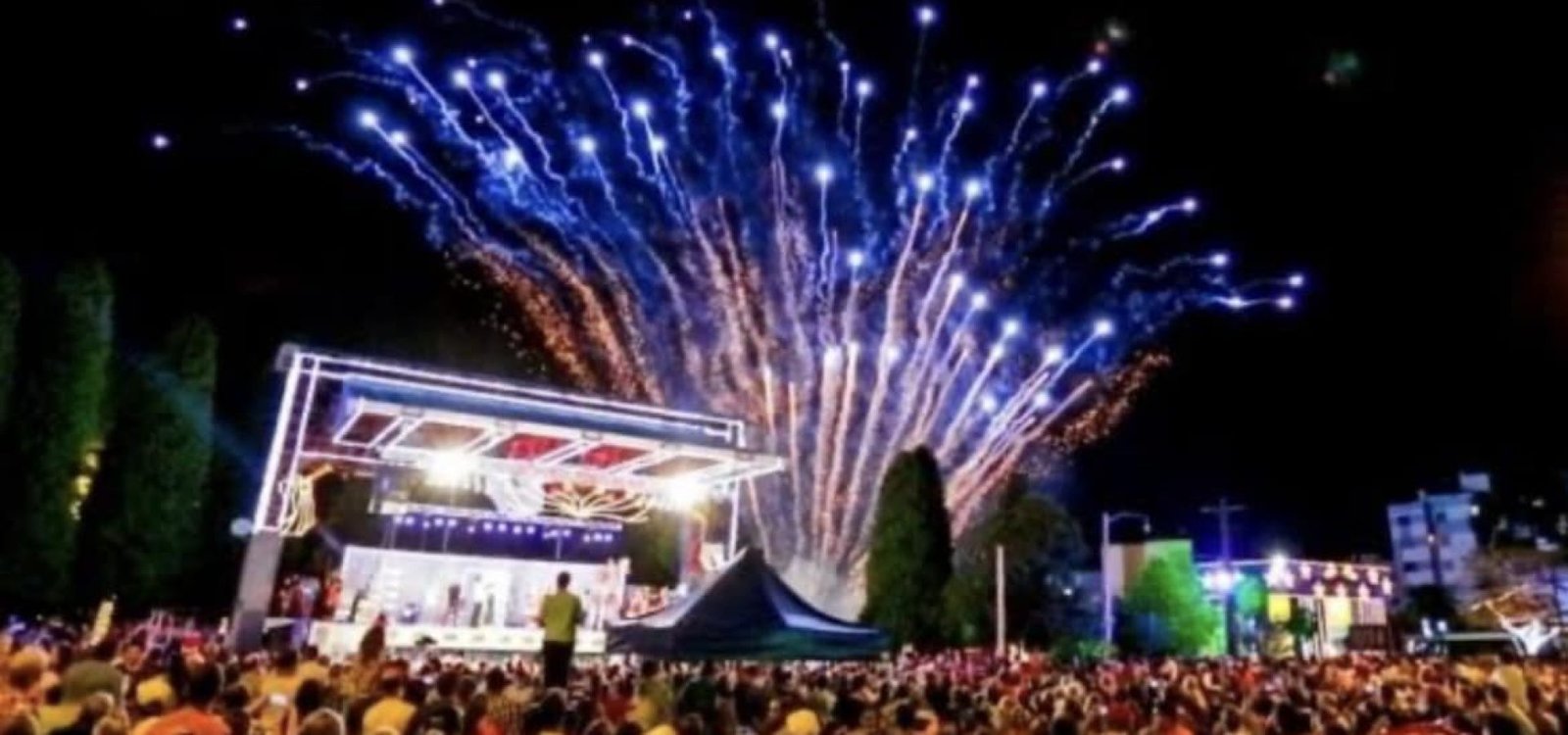 Carlos Barbosa se prepara para o tradicional Show da virada