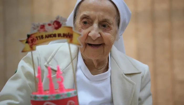 Irmã Inah em seu aniversário de 115 anos.
Ronaldo Bernardi. / Agencia RBS
A freira gaúcha Inah