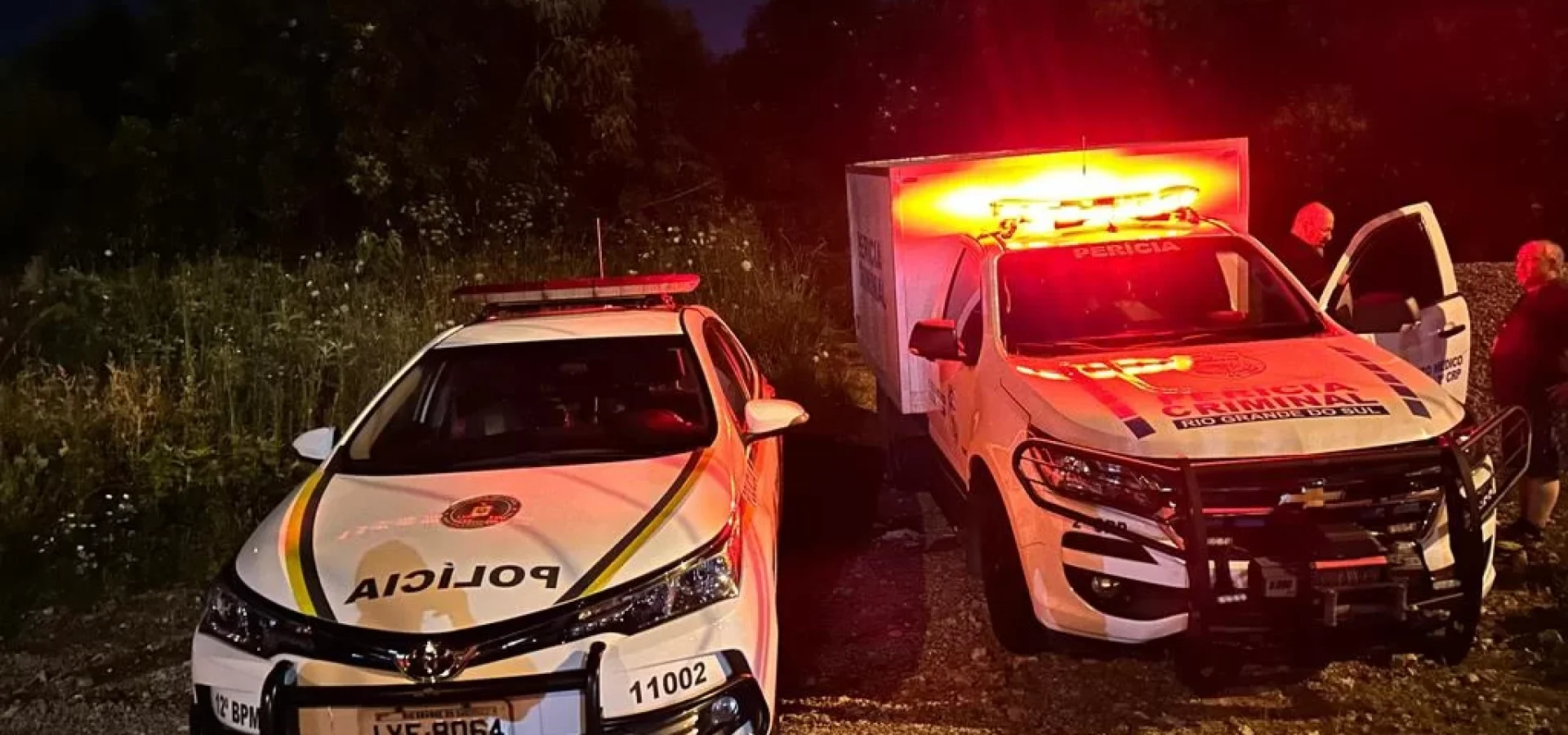 No primeiro caso da noite, por volta das 19h, Diego Soares dos Santos, de 32 anos, foi encontrado morto em um matagal no Cristo Redentor.
Marcelo de Oliveira / Rádio Caxias