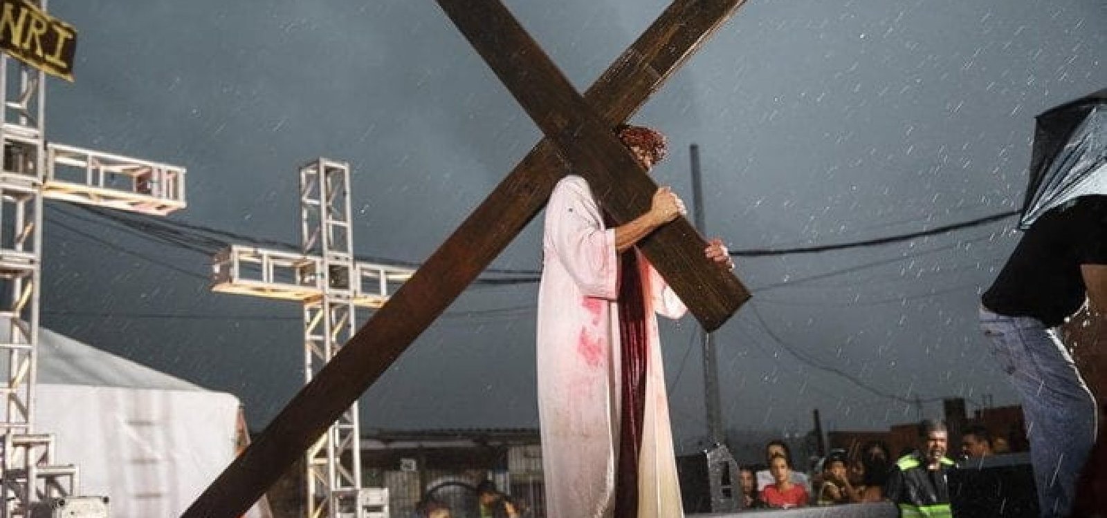 Aldacir Oliboni interpreta Jesus Cristo no evento há 42 anos, mas dessa vez a crucificação não fez parte da encenação.
Duda Fortes / Agencia RBS