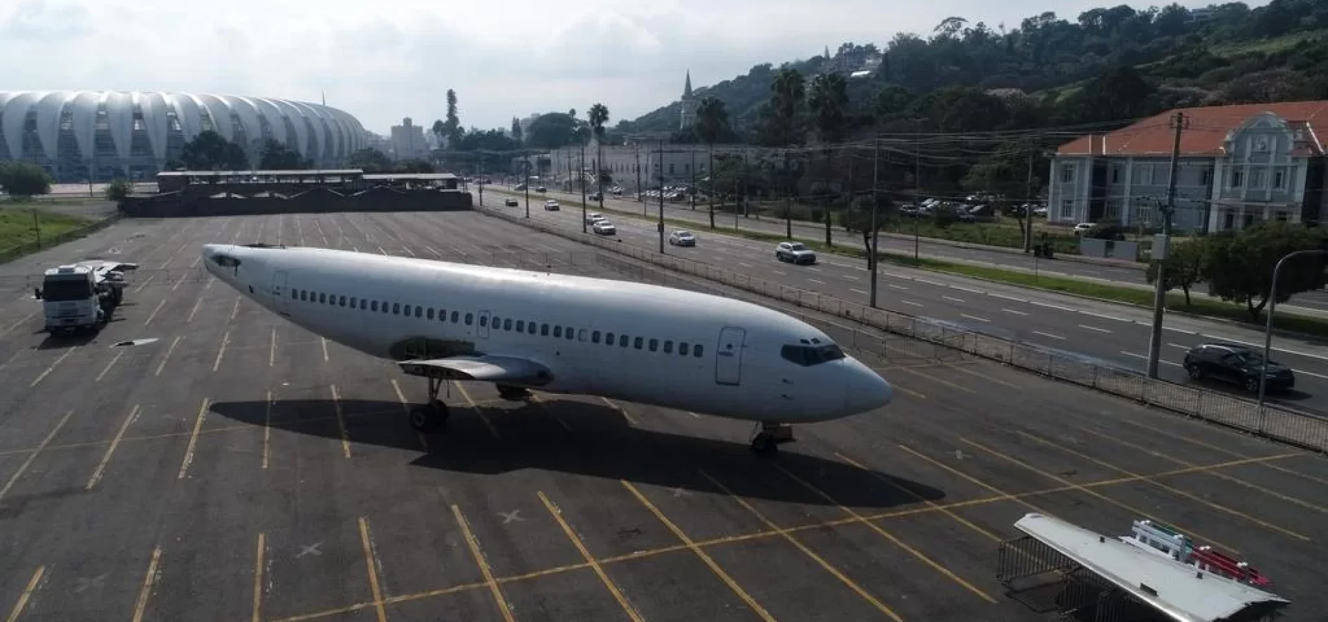 Avião 737/200 foi transportado sem as asas.
Mateus Bruxel / Agencia RBS