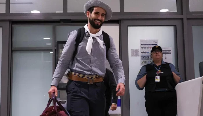Matteus chegou em Porto Alegre na manhã deste sábado.
Maxi Franzoi / Especial