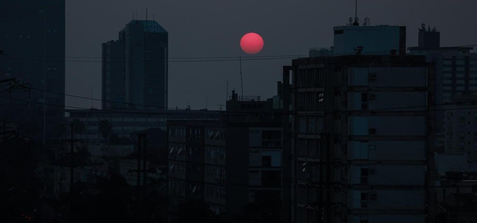 Mudança no padrão de ventos direcionou a fumaça de queimadas ao RS.

Renan Mattos / Agencia RBS