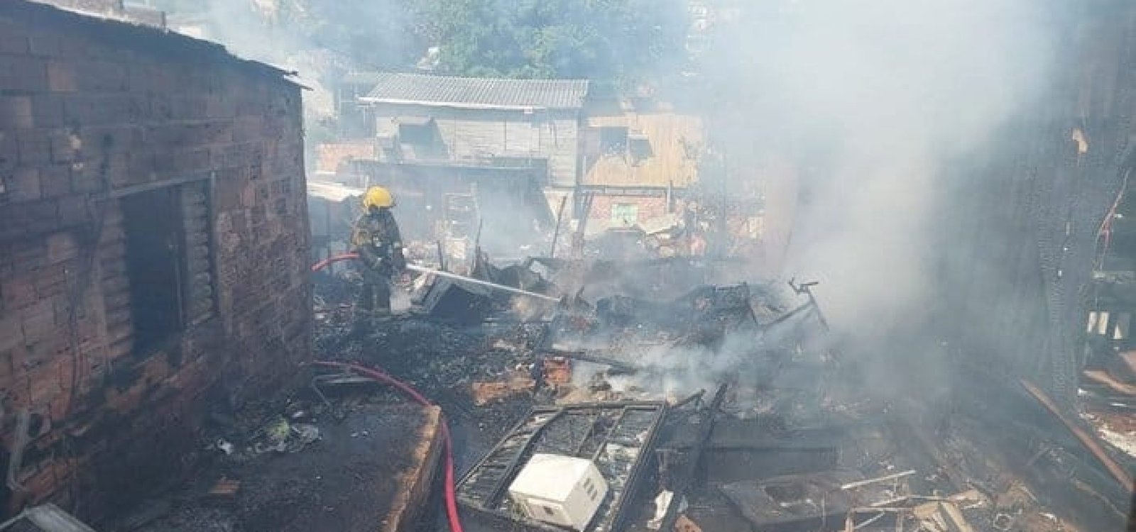 Chamas se alastraram rapidamente.
Felipe Backes / Agencia RBS