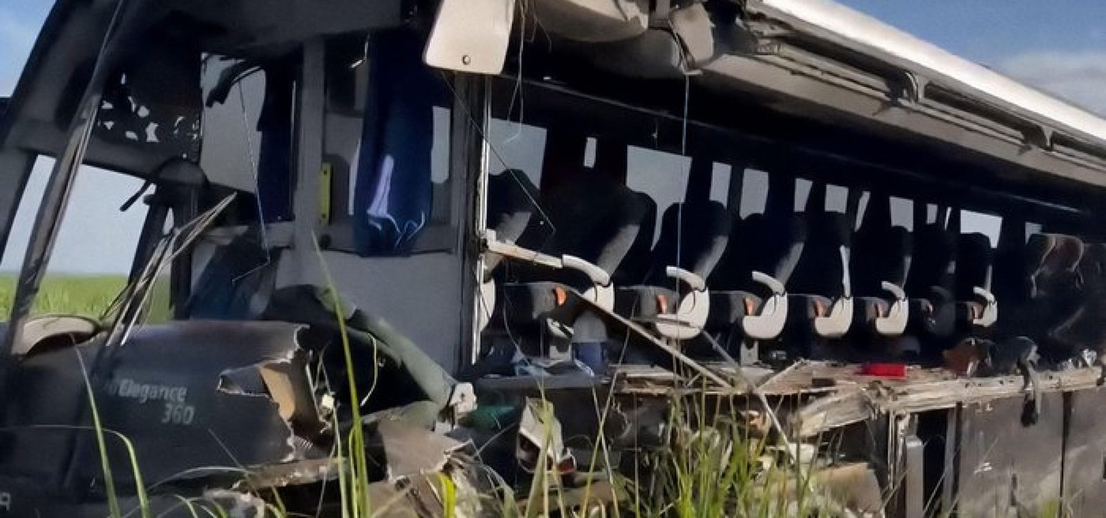 Ônibus transportava 29 passageiros.
HIGOR GONÇALVES / ALTAPHOTO/ESTADÃO CONTEÚDO