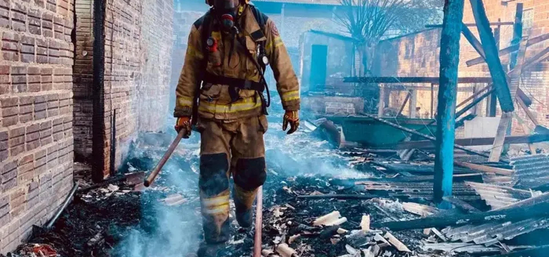 5242308_c0d13456b9dcfb0 Combate às chamas durou cerca de quatro horas.
CBM / Taquara / Divulgação