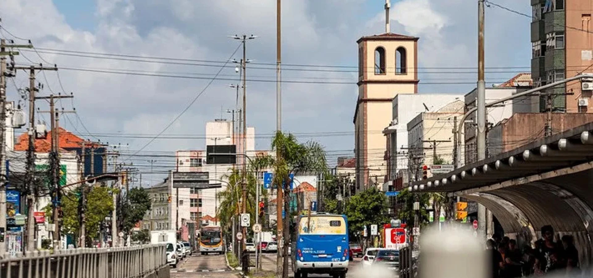 O dia será de temperaturas elevadas, com mínimas em torno de 20°C e máximas próximas dos 30°C.
Foto : Alex Rocha/PMPA/CP