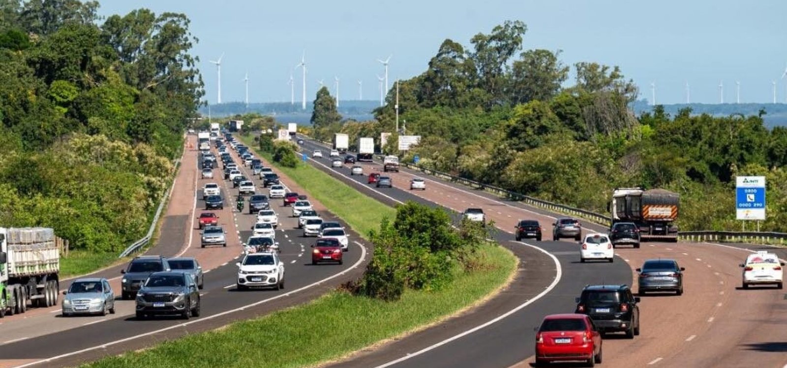 Freeway deve receber mais de 750 mil veículos no Feriado de Navegantes. 
Foto: Litoral Notícias