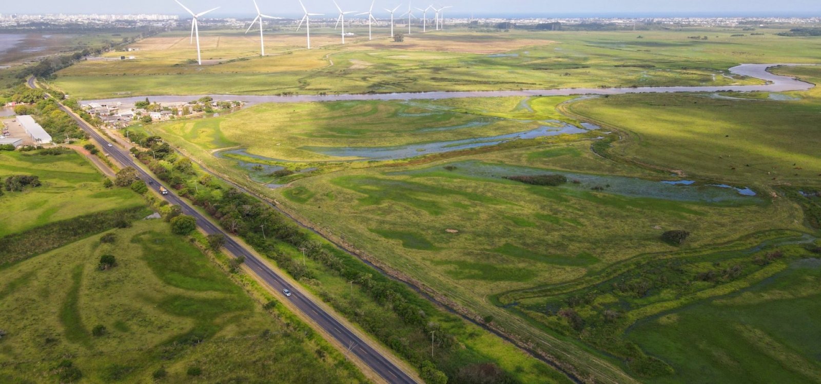 Terreno onde o condomínio será construído.