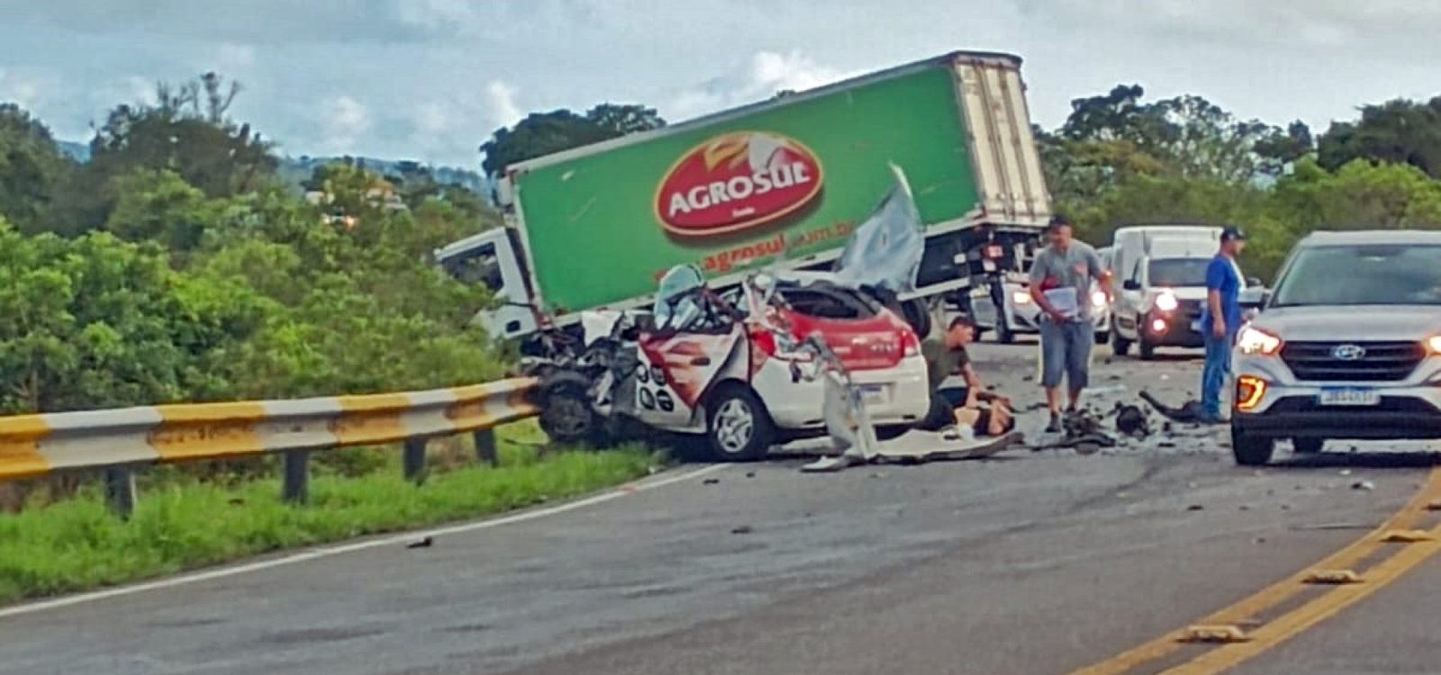 Acidente_Estrada_do_Mar_021225