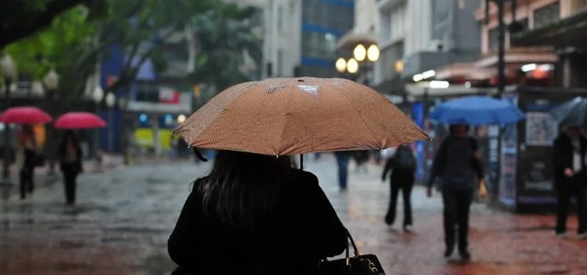 Com a instabilidade, a temperatura declina e não aquece tanto como nos últimos dias.
Foto : Fabiano do Amaral