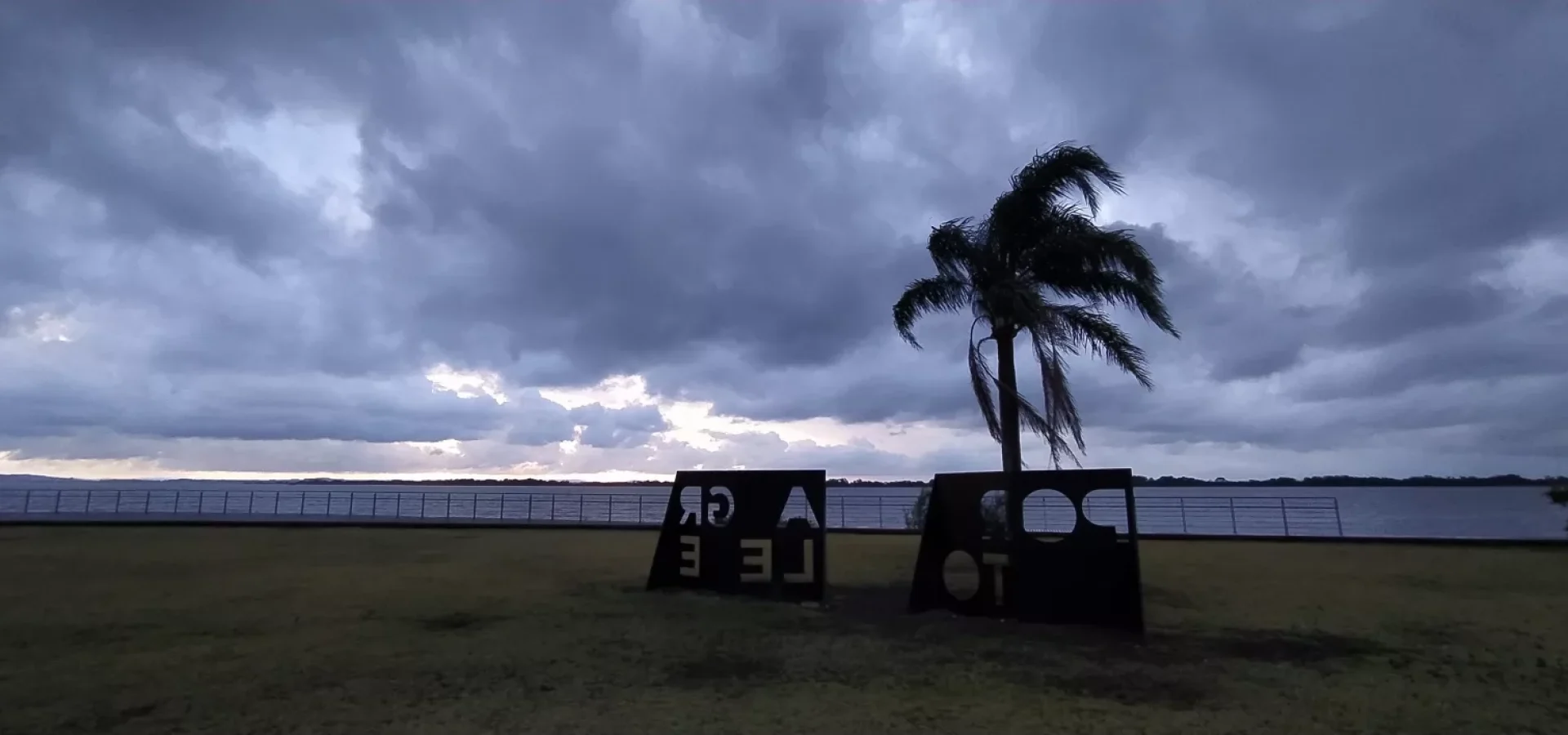 Imagem da Orla do Guaíba em Porto Alegre. Foto: Rosana Klafke/Agora RS