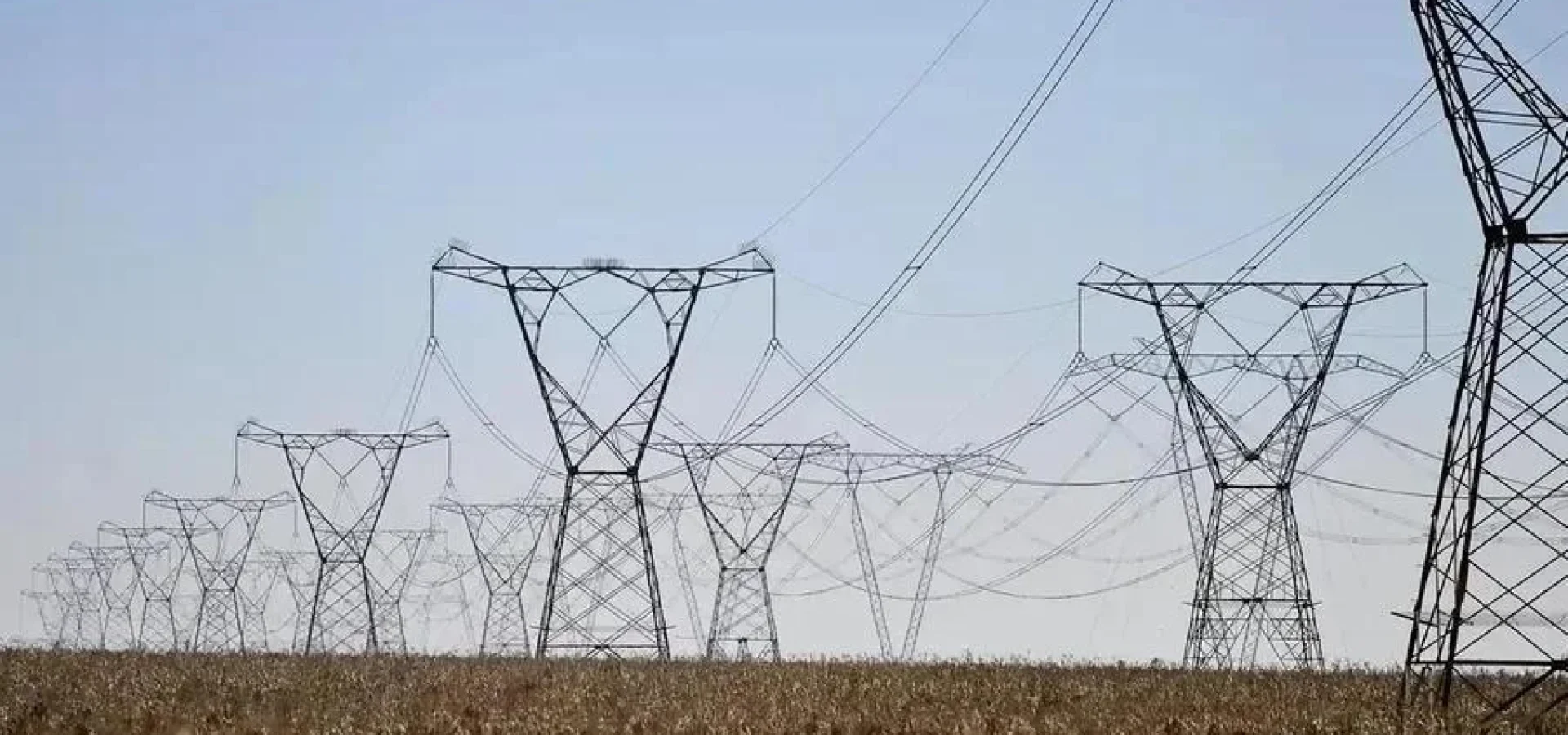 Bandeira tarifária pode se manter com cobrança adicional até o fim do ano. | Foto: Marcelo Casal Jr / Agência Brasil / CP