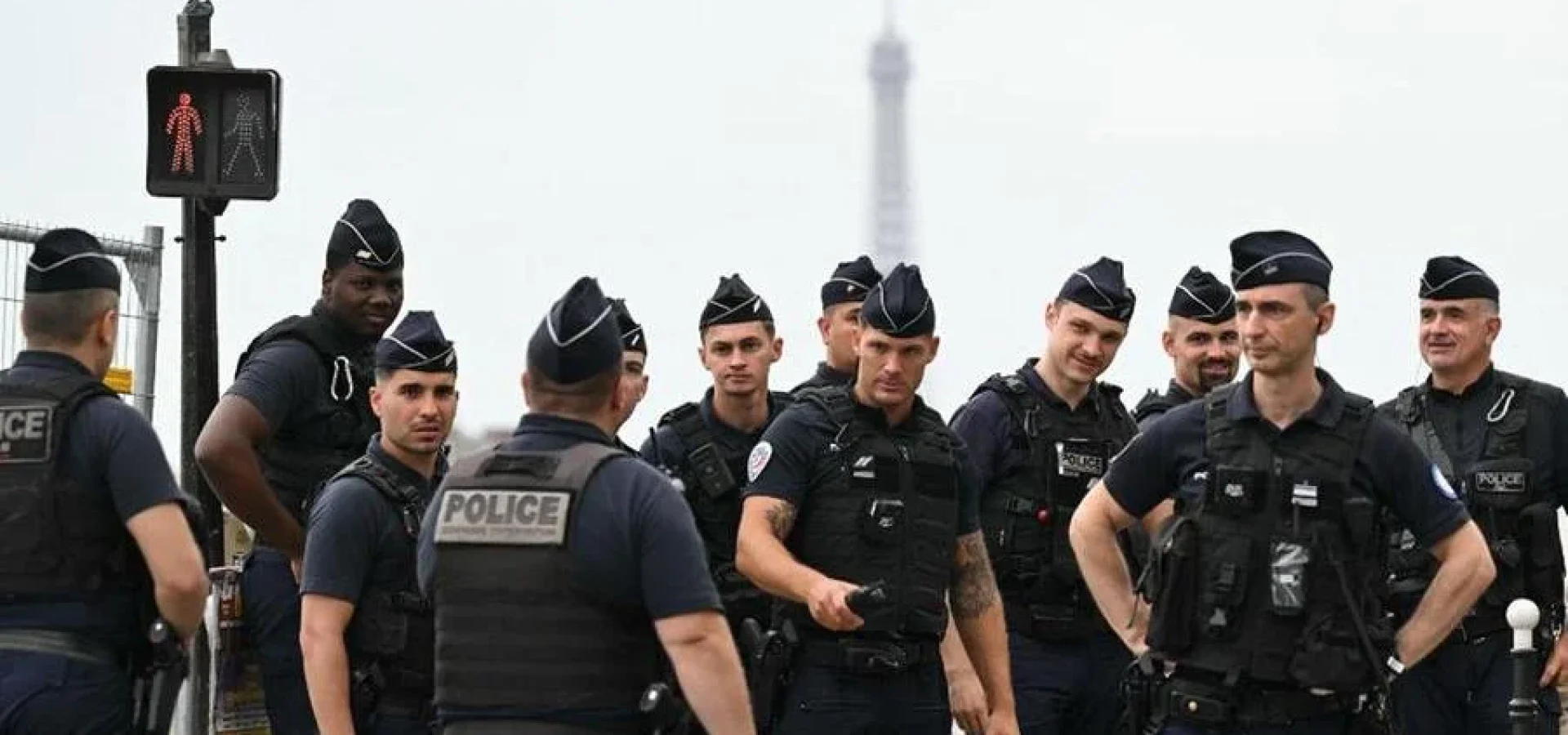 O Consulado Geral do Brasil em Paris afirmou estar "acompanhando o caso e provendo a assistência consular cabível" desde terça-feira. | Foto: Natalia Koleniskova / AFP / CP