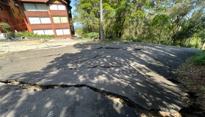 Prédio de apartamentos corre risco de desabamento no bairro Planalto