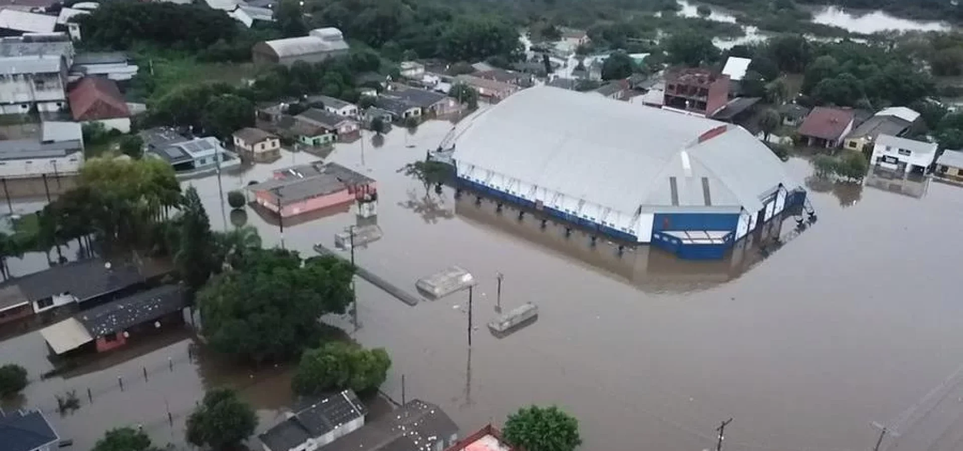 Cheia do Rio Jacuí deixa mais de 550 famílias desalojadas em São Jerônimo | Foto: Tiago Oliveira / Prefeitura de São Jerônimo / CP