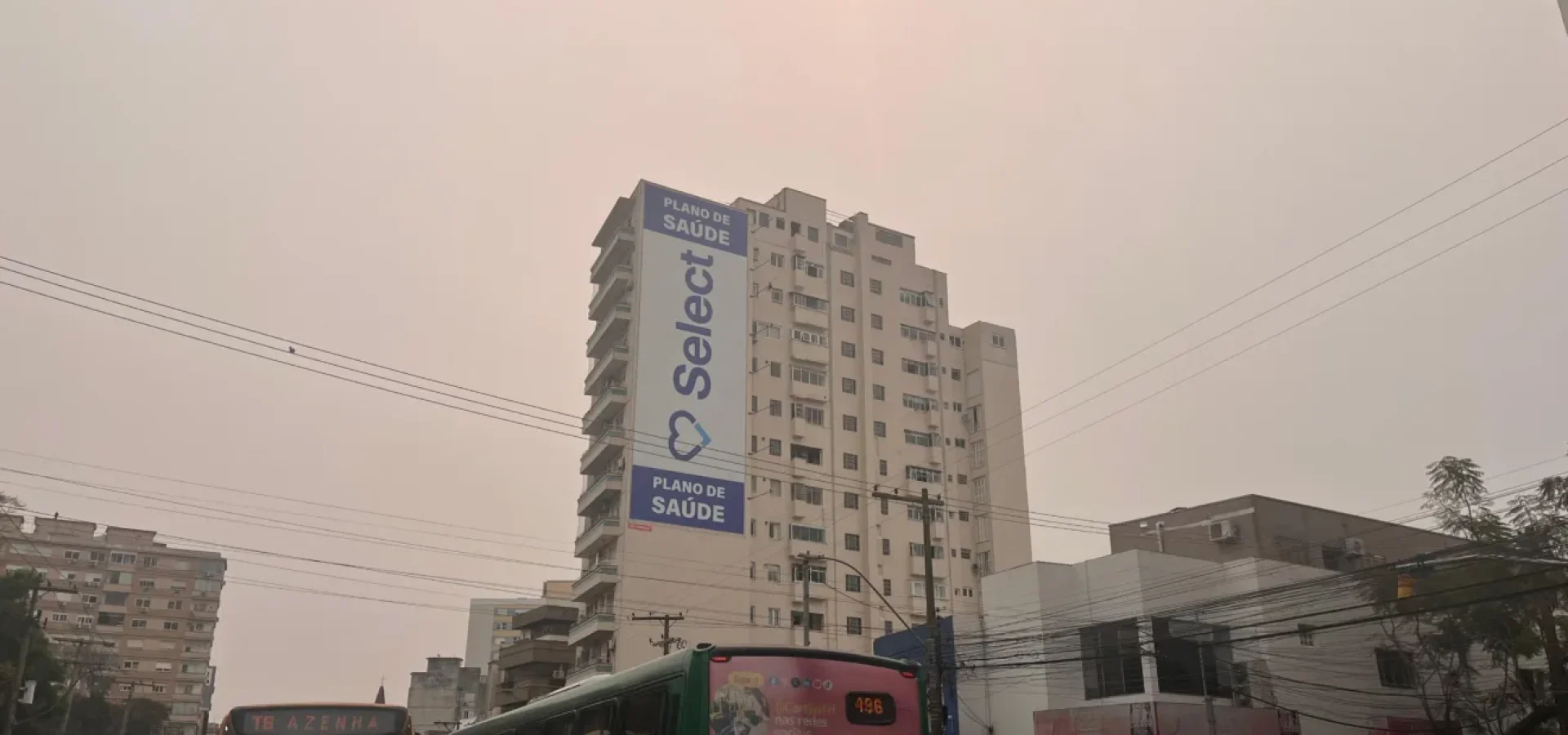 Céu de Porto Alegre no dia 11 de setembro, coberto pela fumaça das queimadas. Foto: Leonardo Severo / Agora RS