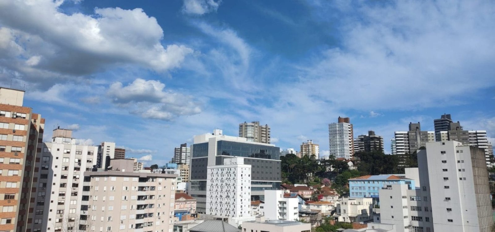 Céu de Bento Gonçalves nesta quarta-feira (18). | Foto: Cláudia Debona / Grupo RSCOM